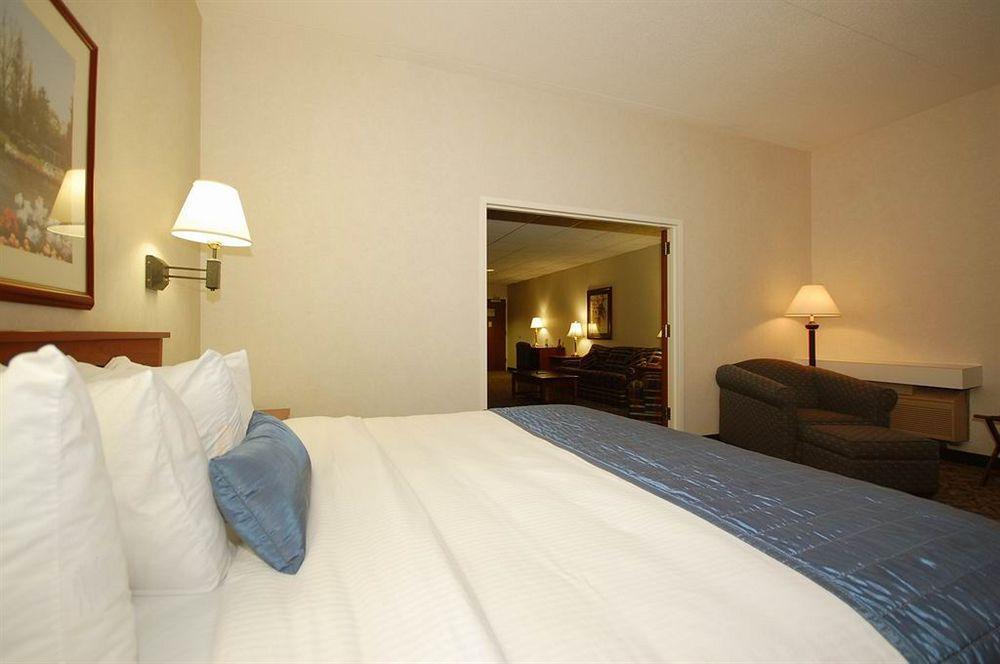 Baymont By Wyndham Des Moines Airport Exterior foto