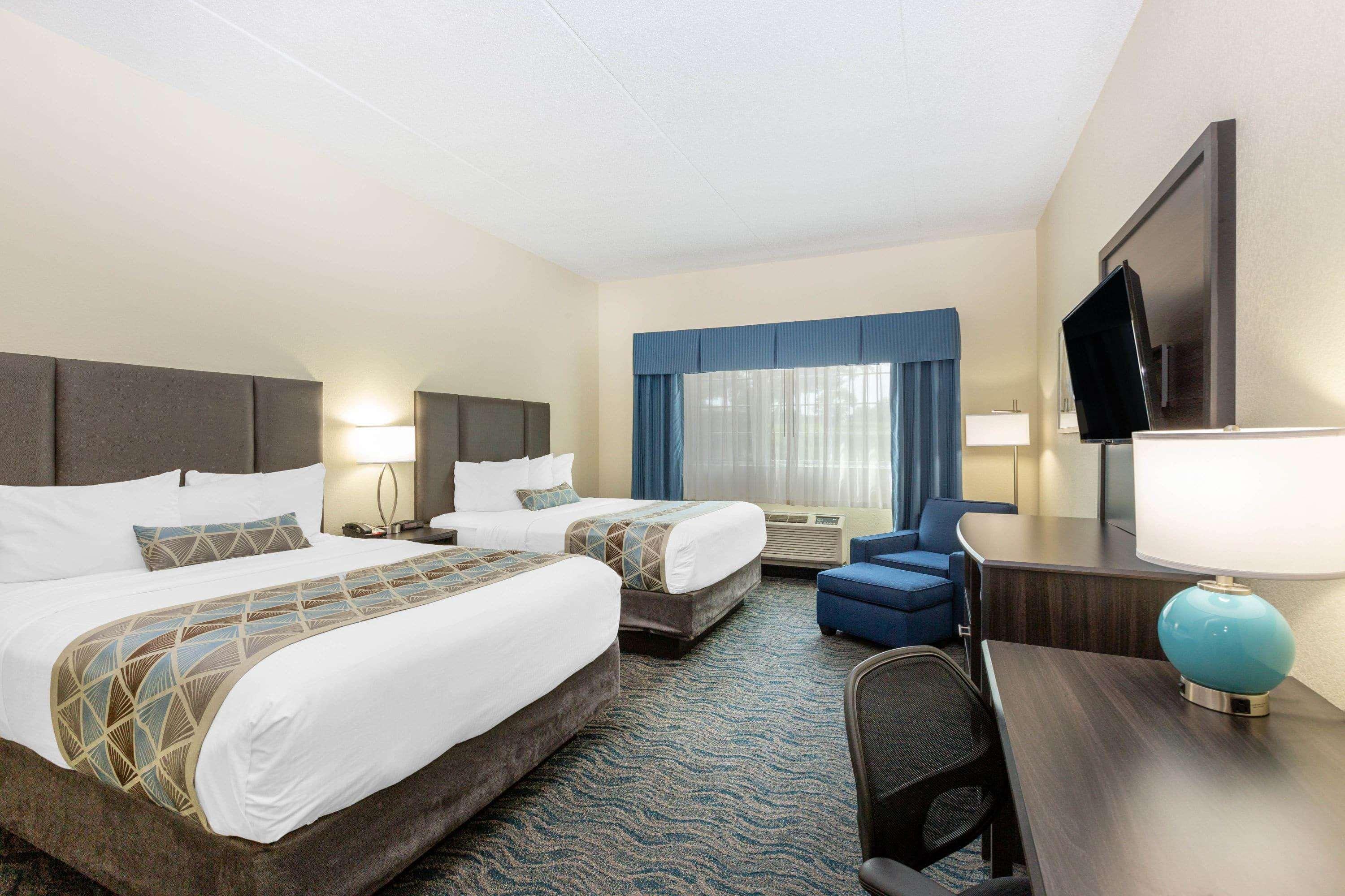 Baymont By Wyndham Des Moines Airport Exterior foto