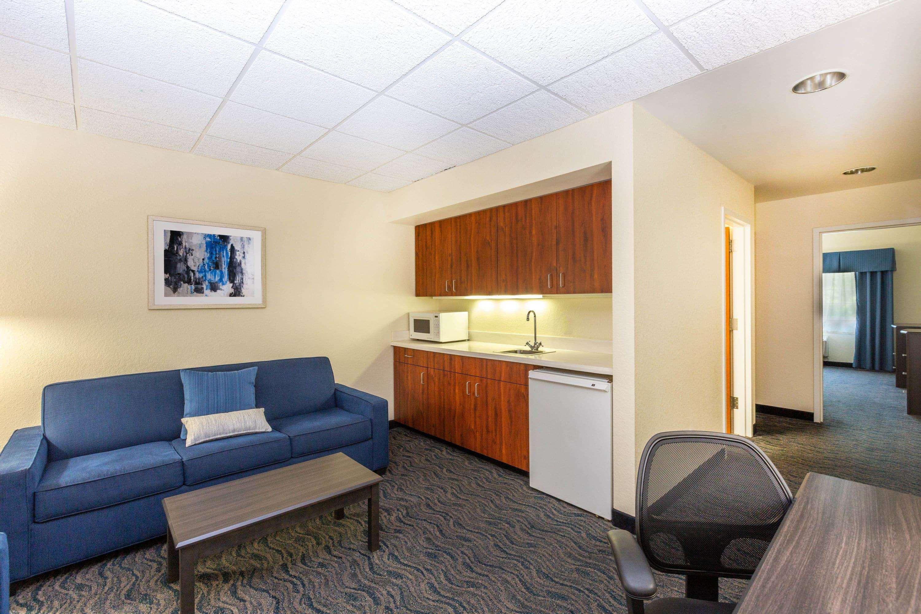 Baymont By Wyndham Des Moines Airport Exterior foto
